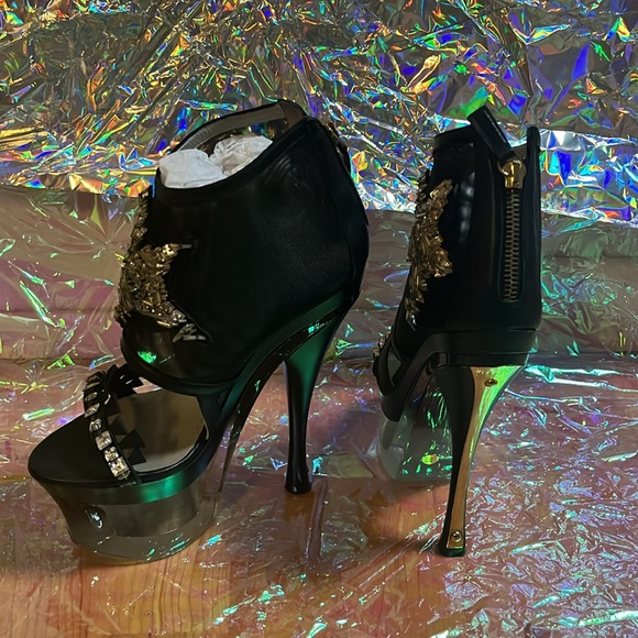 ‼️AUTHENTIC ‼️NWT‼️VERSACE Starfish Mesh Cut Out Booties Size 7 Black Platform - Picture 14 of 14